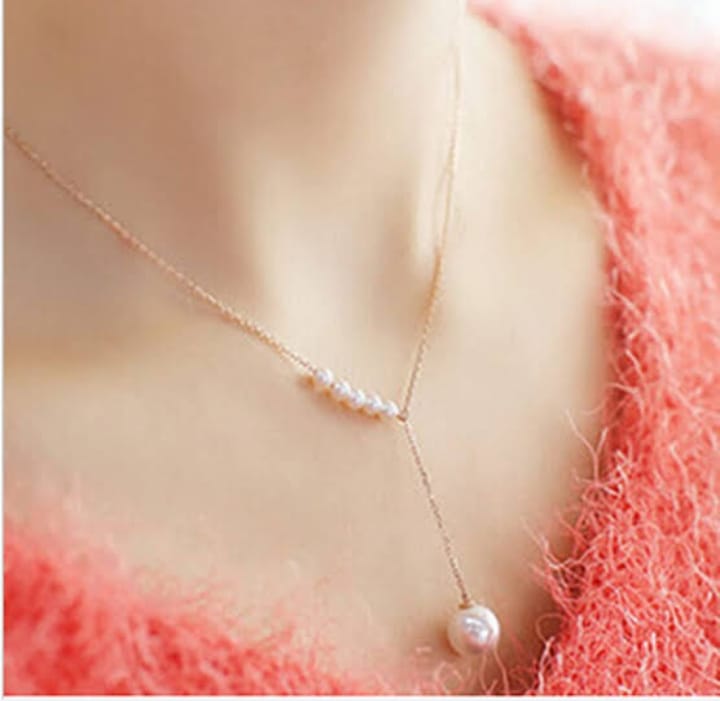 Golden / Silver Stylish Clavicle Pendent