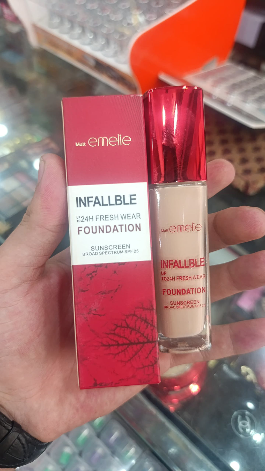 Emelie Cosmetics Infallible 24H Fresh Wear Foundation