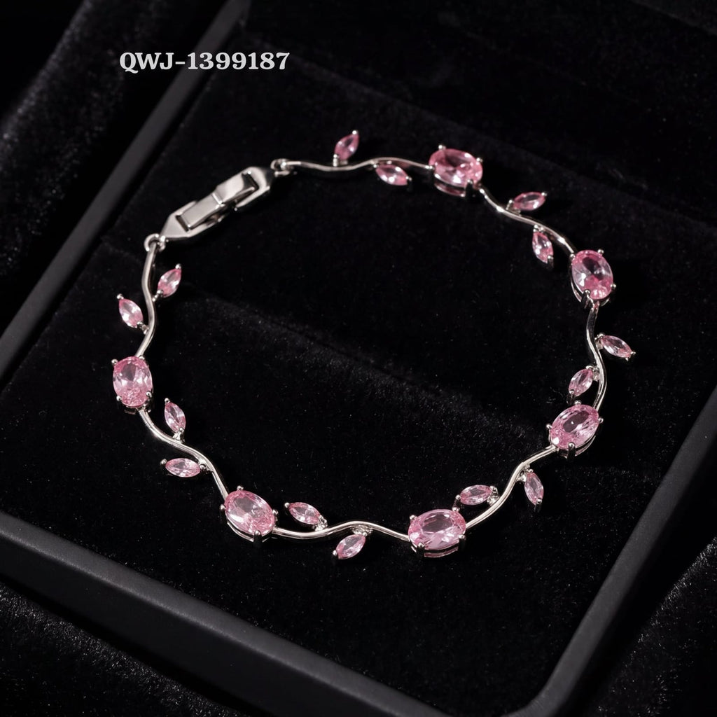 Tulip Bracelet – Premium Quality Stainless Steel